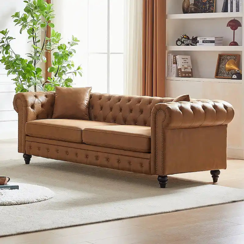 216,5 cm breites Chesterfield-Sofa mit 3 Sitzplätzen aus Tech-Gewebe und Kissen