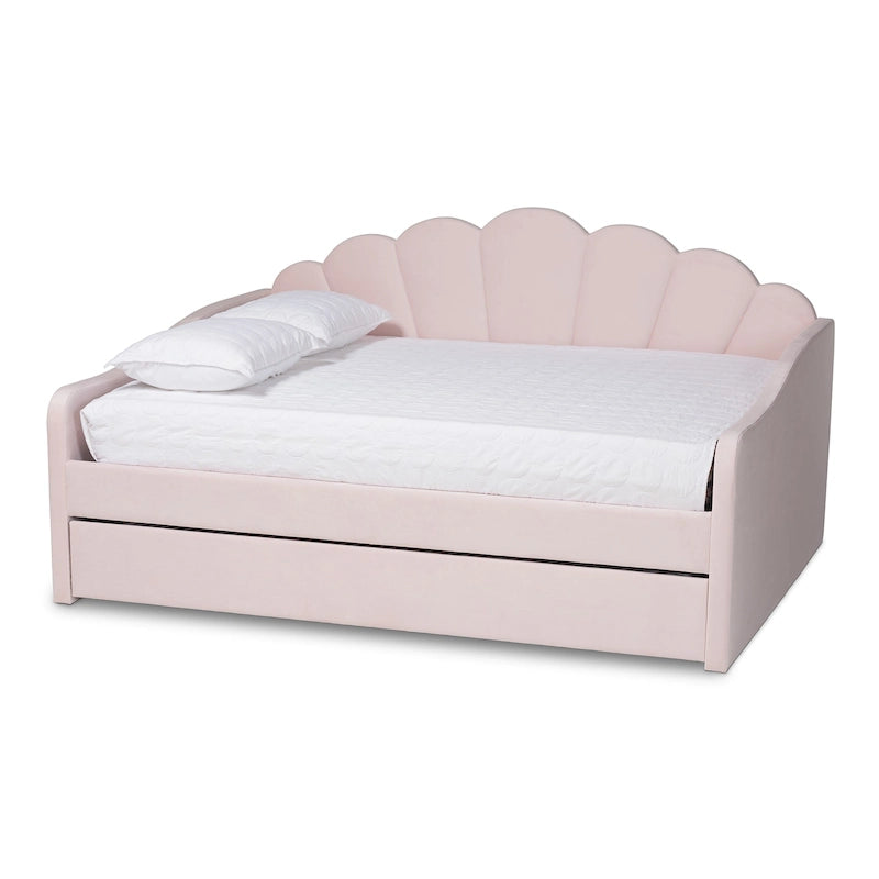 Letto da giorno queen size in velluto rosa chiaro con bordi smerlati e letto estraibile twin